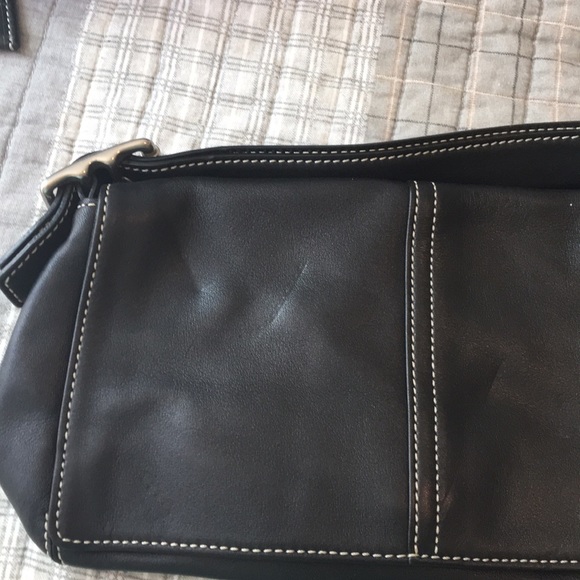 Coach Black Leather Shoulder/Crossbody - Picture 6 of 7